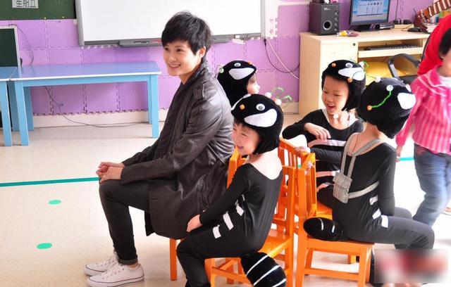 李宇春|张含韵郁可唯 许飞 李斯丹妮，这些超女还是选手，李宇春已成导师