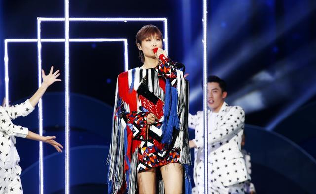 李宇春|张含韵郁可唯 许飞 李斯丹妮，这些超女还是选手，李宇春已成导师