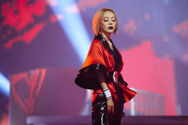 李宇春|张含韵郁可唯 许飞 李斯丹妮，这些超女还是选手，李宇春已成导师