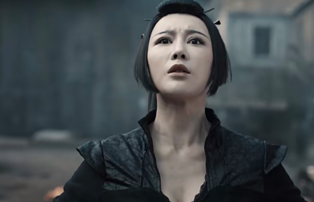 《血战唐人街》上映,中华英雄王洪祥大战一龙,拳拳到肉大片气象