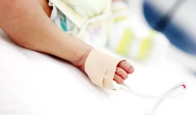 李嘉诚|身价30亿却终身未婚，一项发明拯救10亿人，李嘉诚称他为唯一偶像