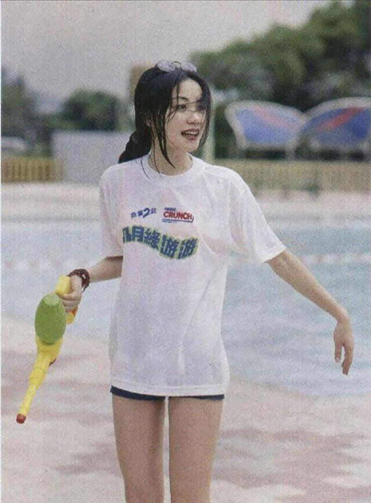 苍井空|无法重拍瞬间：给张国荣当司机的周润发，骑马的王菲窦唯，合唱的赵薇梅艳芳