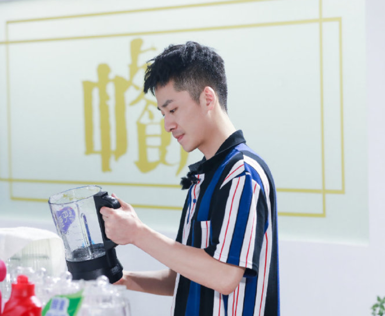 中餐厅|《中餐厅》最大方的嘉宾，一来就让林大厨两眼发光，还自费买食物