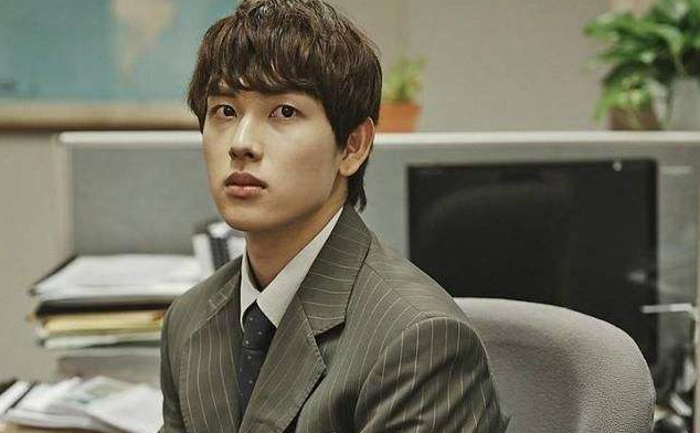 平凡的荣耀|《平凡的荣耀》白敬亭演技很好，可为什么角色不讨喜？人物设定假