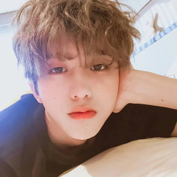 蔡徐坤|捅着杨幂和蔡徐坤上热搜，就没有迪丽热巴碰不了的瓷！