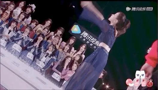 蔡徐坤|捅着杨幂和蔡徐坤上热搜，就没有迪丽热巴碰不了的瓷！