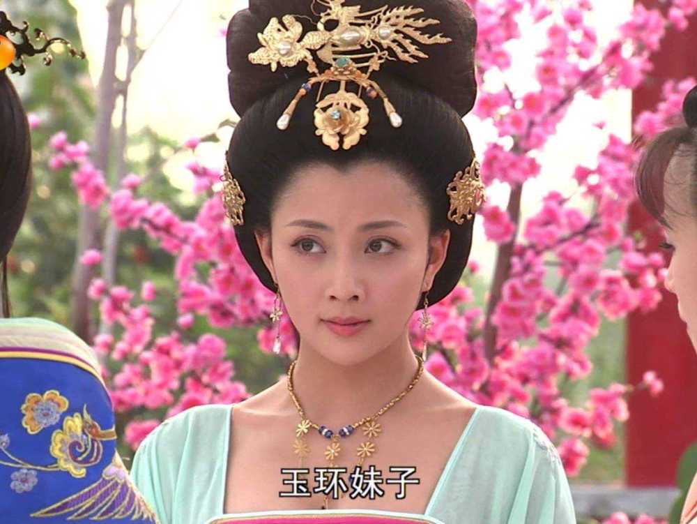 李白|一个是人间的谪仙，一个令六宫粉黛无颜色，李白真的爱过杨贵妃？