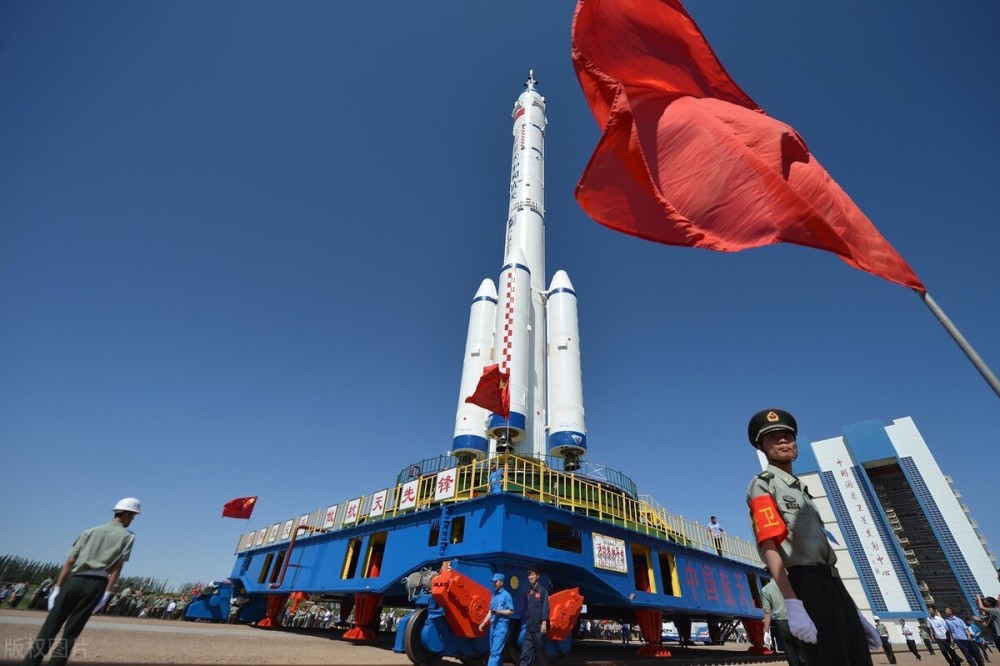 火箭_军事武器|中美今天同时遭遇火箭发射失败，有人调侃今天不宜发射火箭，以后要看黄历