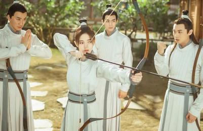 鞠婧祎|鞠婧祎身高被扒造假，长相被扒后天演技被群嘲，唯独这件事没槽点