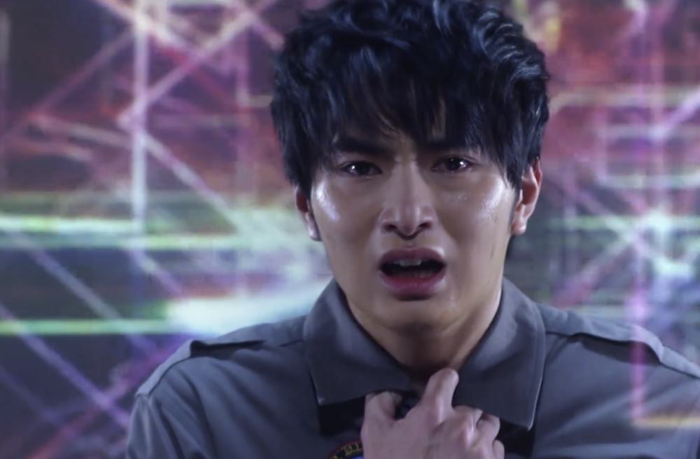 艾斯奥特曼是分开的;《杰克奥特曼》中就有描写乡秀树因为人间体的