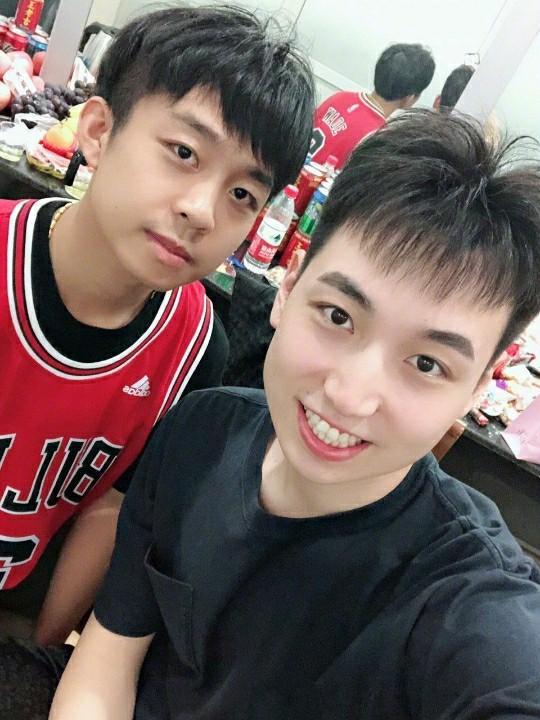 郭德纲|王九龙捧逗均出状况，护犊心切郭德纲，内定外甥转型是爱是害？