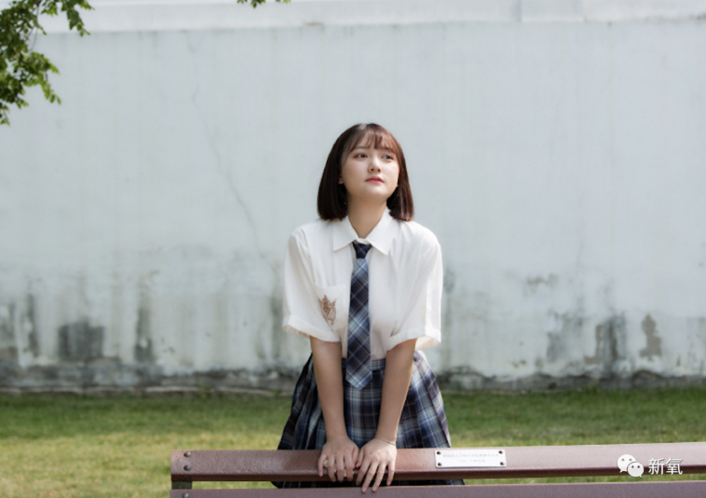 关晓彤|刚红就敢爆料关晓彤？不愧是95后第一浓颜美女扛把子…