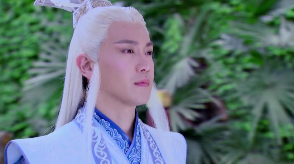 《古剑奇谭》中的紫胤真人到底有多强：被誉为“天下御剑第一人”！_腾讯新闻