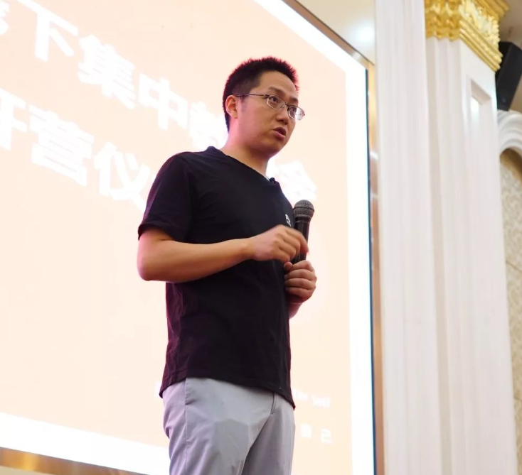 沈梦辰|知名ceo曝沈梦辰耍大牌拒绝合影，因合影人身份出言不逊