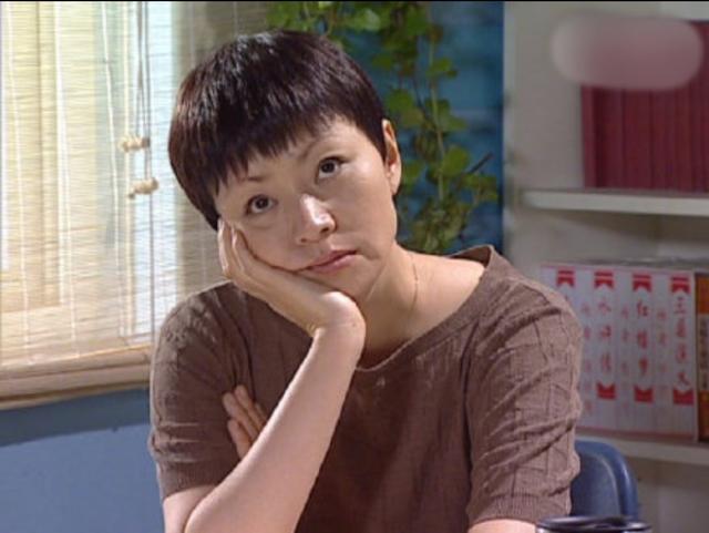 宋丹丹|喜剧女王宋丹丹：年轻时美若天仙，却嫁过渣男，儿子被嘲废物