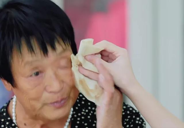 沈梦辰|沈梦辰遭湖南台赞助商怒斥，曝其扶贫节目耍大牌，直呼明星太可笑