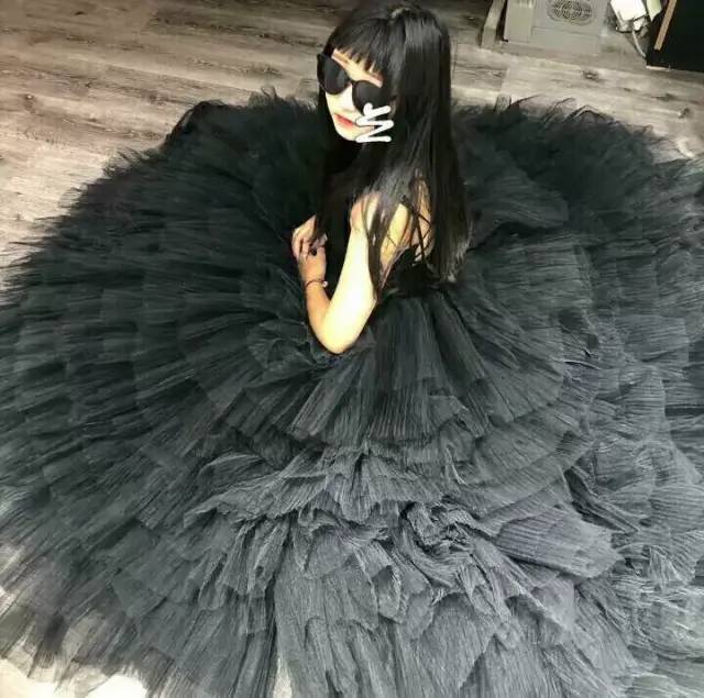 婚纱女生头像新鲜感一旦过了什么都没了