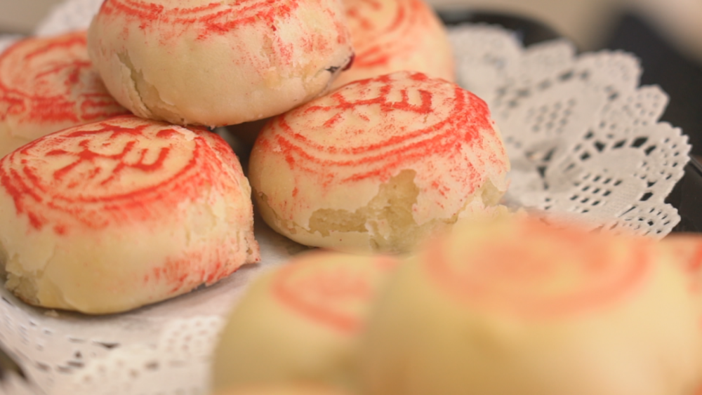 天津广播电视台|排队买月饼了吗？天津人为嘛就认这个味？