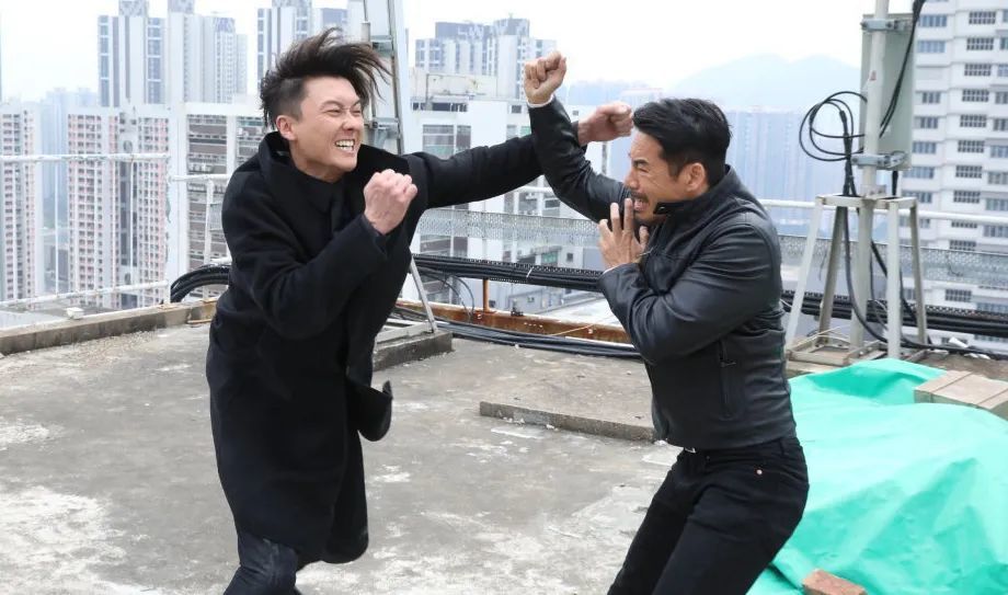 反黑路人甲|《反黑路人甲》埋了不少伏笔，进入结局篇后应该会串到一起吧？