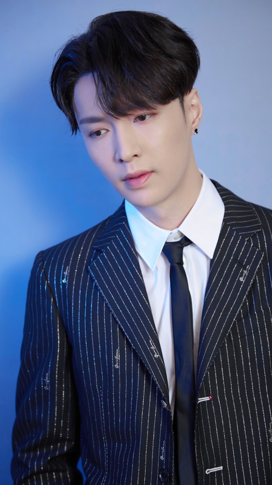 张艺兴|张艺兴咋又哭了？太感性了吧，台下再次情绪崩溃