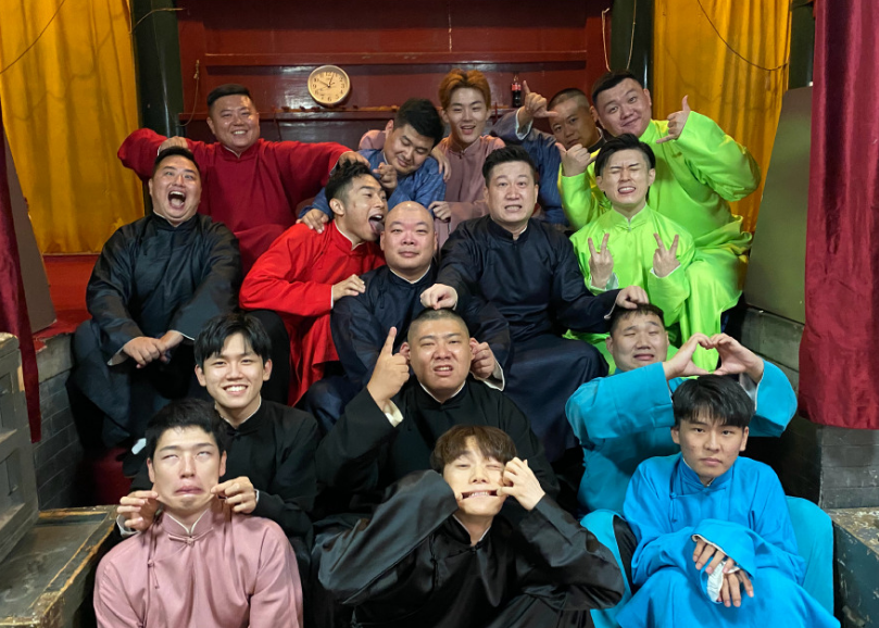 昨晚德云社驻北京,南京,哈尔滨,长春四地,逾9间小剧场同步开箱.