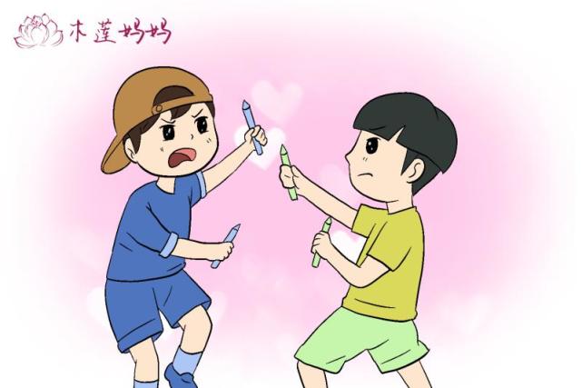 有的孩子喜欢转笔,有的孩子喜欢拿着笔互相玩,如果不当心戳到眼睛