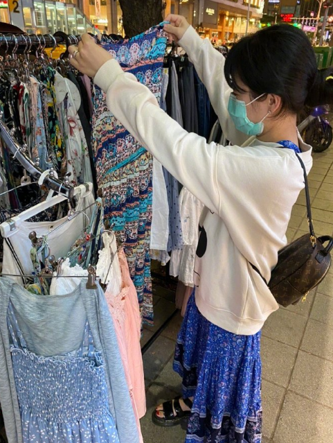 福原爱|福原爱自曝都在路边摊买衣服，老公江宏杰和婆婆帮忙挑选，超幸福