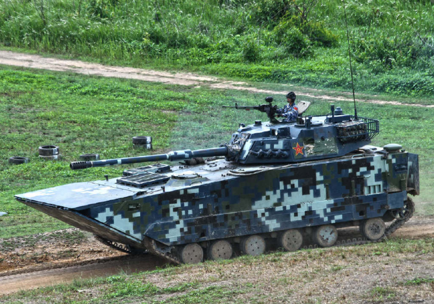 vn-16型重型履带式突击车vn-16重型履带式突击车是解放军ztd-05两栖