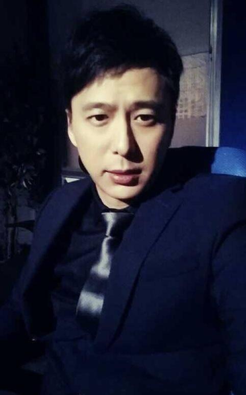 不少网友亦发现自从《使徒行者》后,邓健泓几乎再无出现在tvb的剧集中