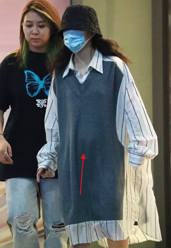 谢娜|怀二胎了？谢娜现身被指孕味浓，衣着宽松小腹明显隆起