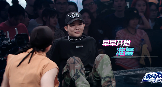 王一博|王一博巧妙运用疑兵战术，钟汉良深信不疑，张艺兴也会中招