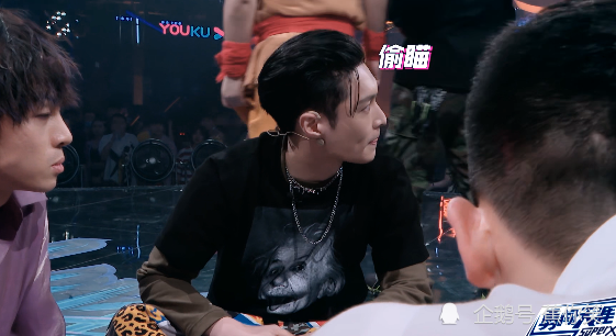 王一博|王一博巧妙运用疑兵战术，钟汉良深信不疑，张艺兴也会中招