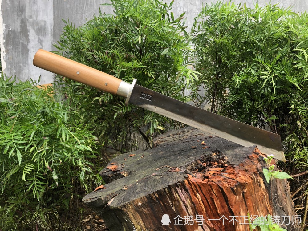 户撒刀 农用户外砍柴刀 户外农用好帮手_腾讯新闻