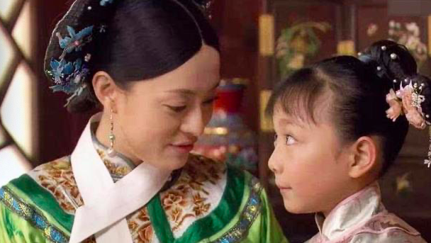 孙俪|孙俪罕晒与小19岁妹妹合照！发长文为她入学北电送行，引网友争议