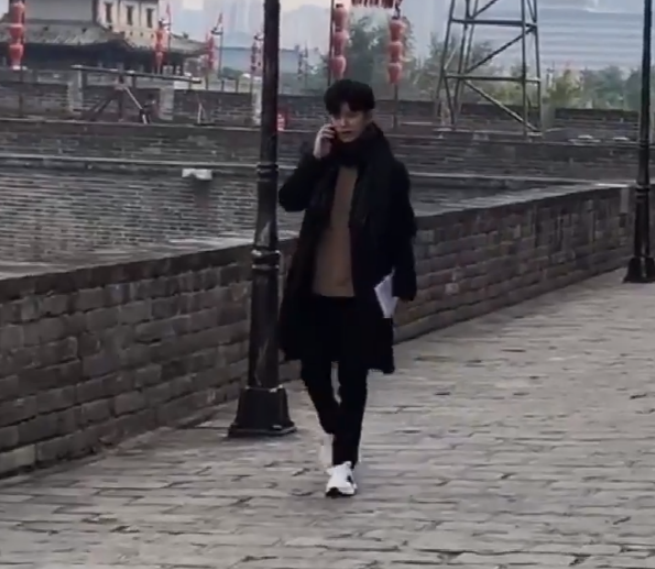 一生一世|《一生一世》在热拍，路人却偶遇偷拍，生图下的主角太般配了吧