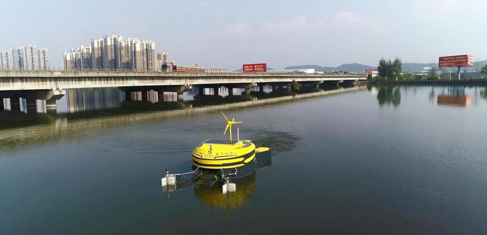 水上清污机器人:自动巡航,漂浮物打捞率达99%以上