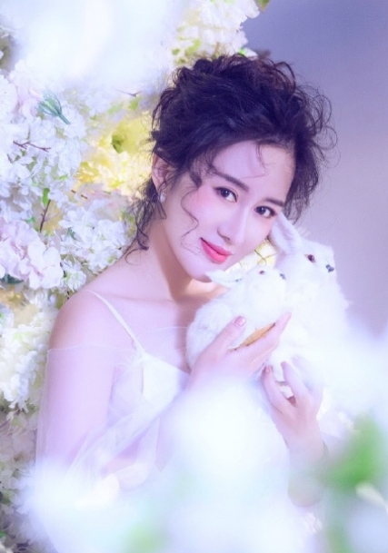 张纪中|张纪中杜星霖结婚照曝光：两人对镜甜笑超幸福，领证时间是亮点