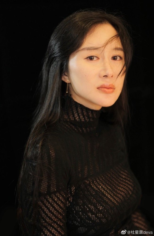 张纪中|张纪中官宣再婚！娇妻手段高明，婚后投资多家公司认缴额960万