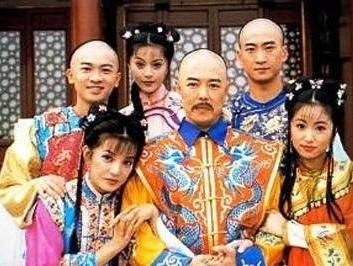 整容|有种“整容”叫赵薇变瘦，颜值不减下衣失踪，“漫画腿”十分耀眼