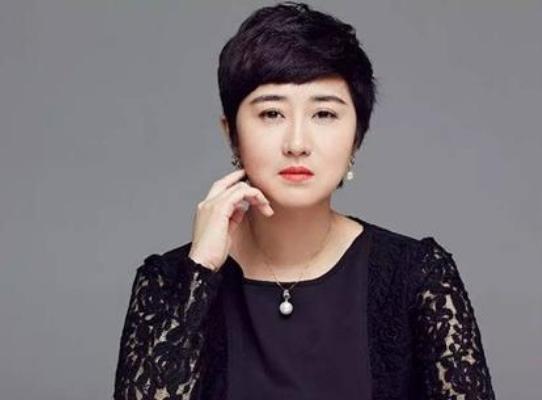 张纪中|张纪中承认再婚，强调杜星霖、马丁身份合法，妻子发文疑遭网暴