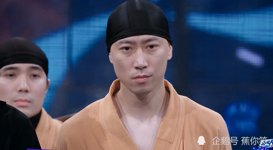 王一博|王一博含泪淘汰小鸡哥，程薇霖控诉张艺兴：队长把我喂胖了