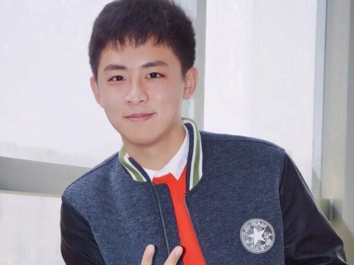 快乐星球|《快乐星球》莲蓉包近照曝光气质佳，多面体成学霸，都已成家立业