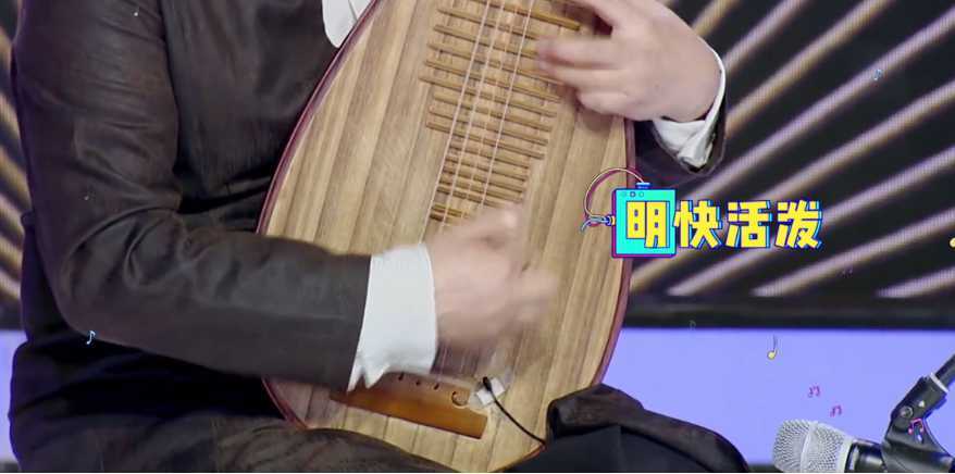 刘三姐|上综艺用叶子吹《刘三姐》，用明星学音乐风格，演奏家上课很用心