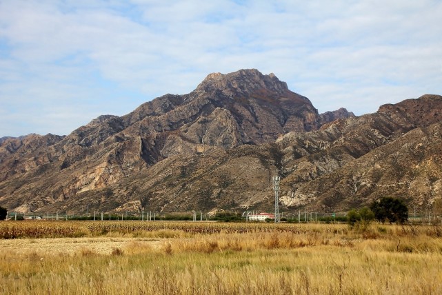 河套阴山图片