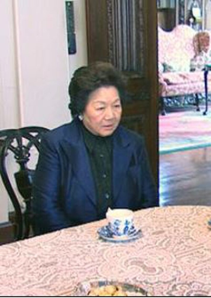 霍启刚|霍英东原配夫人病逝享年97岁，霍启刚证实奶奶将与爷爷合葬