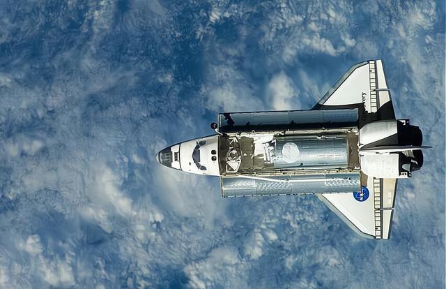 宇航员|返回地球失败，1500℃的高温空气涌入航天飞机，7位宇航员瞬间融化