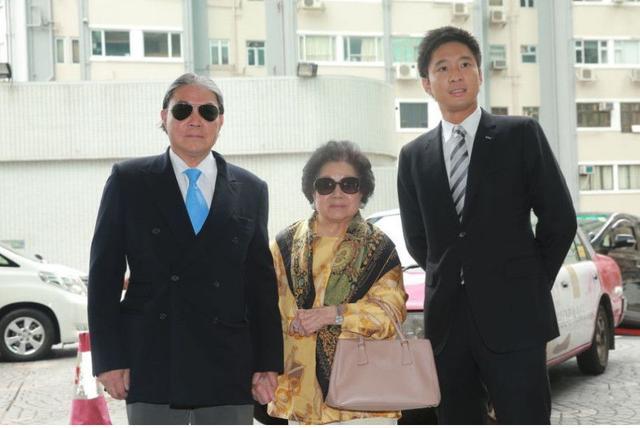 霍英东|霍英东原配夫人病逝享年97岁，霍启刚证实奶奶安详离世，将与爷爷合葬