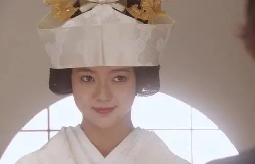 山口百惠叫做"白无垢"新娘从内衣,和服到外套都是纯白色的《武士的
