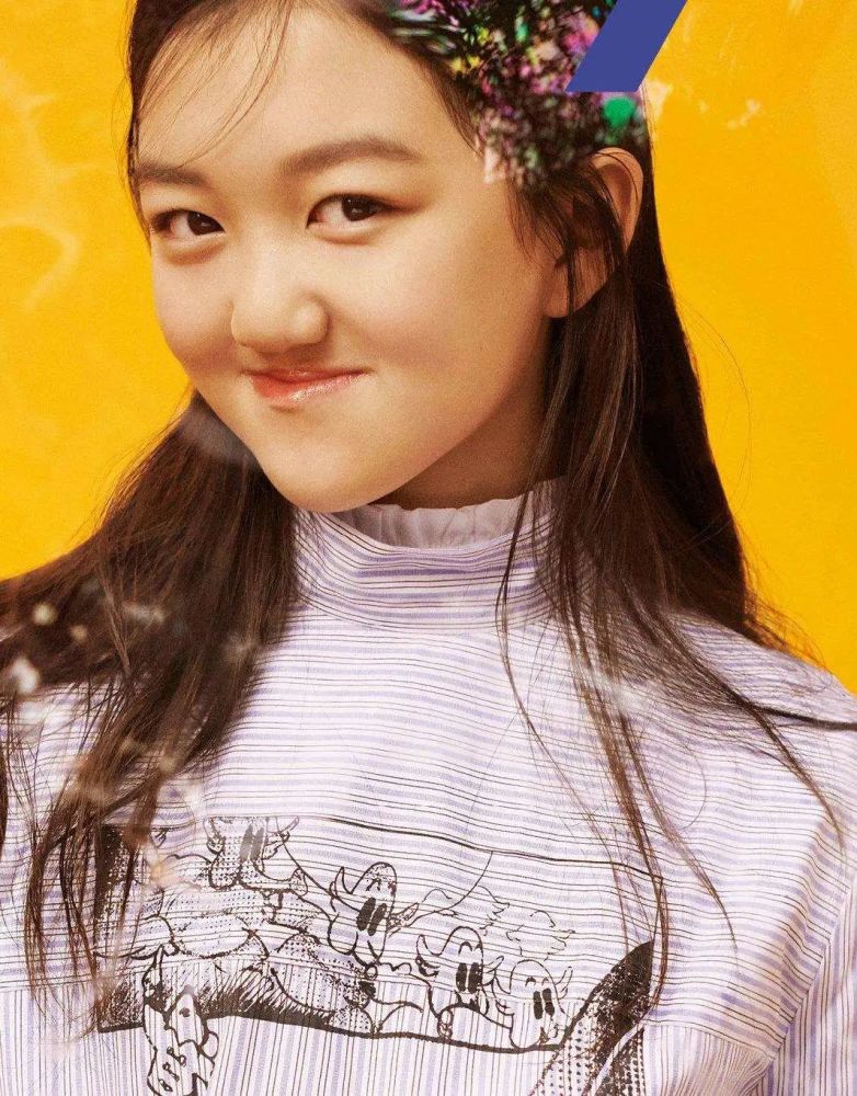 李嫣|李嫣正脸近照，嘴唇已看不出疤痕，像极了年轻时的王菲