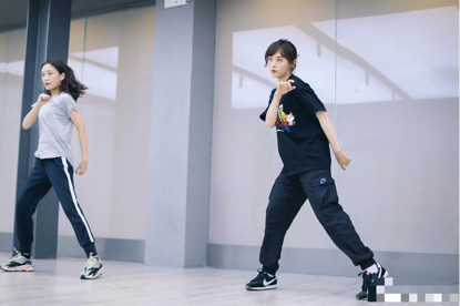 李伯恩|娱乐圈“减肥教母”了解一下？